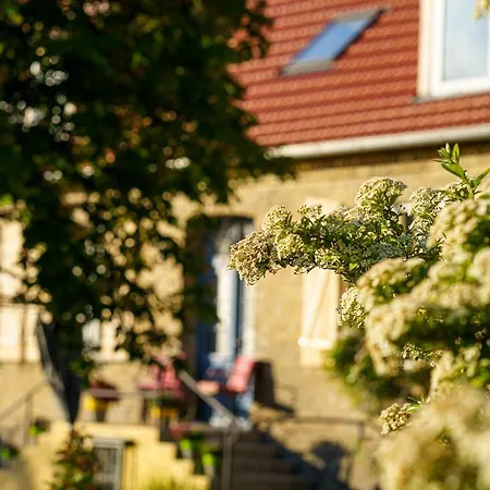 Amelrode Zu Country house Altwarp