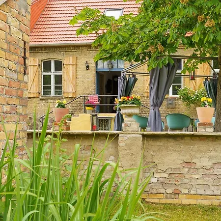 בית כפרי Amelrode Zu *